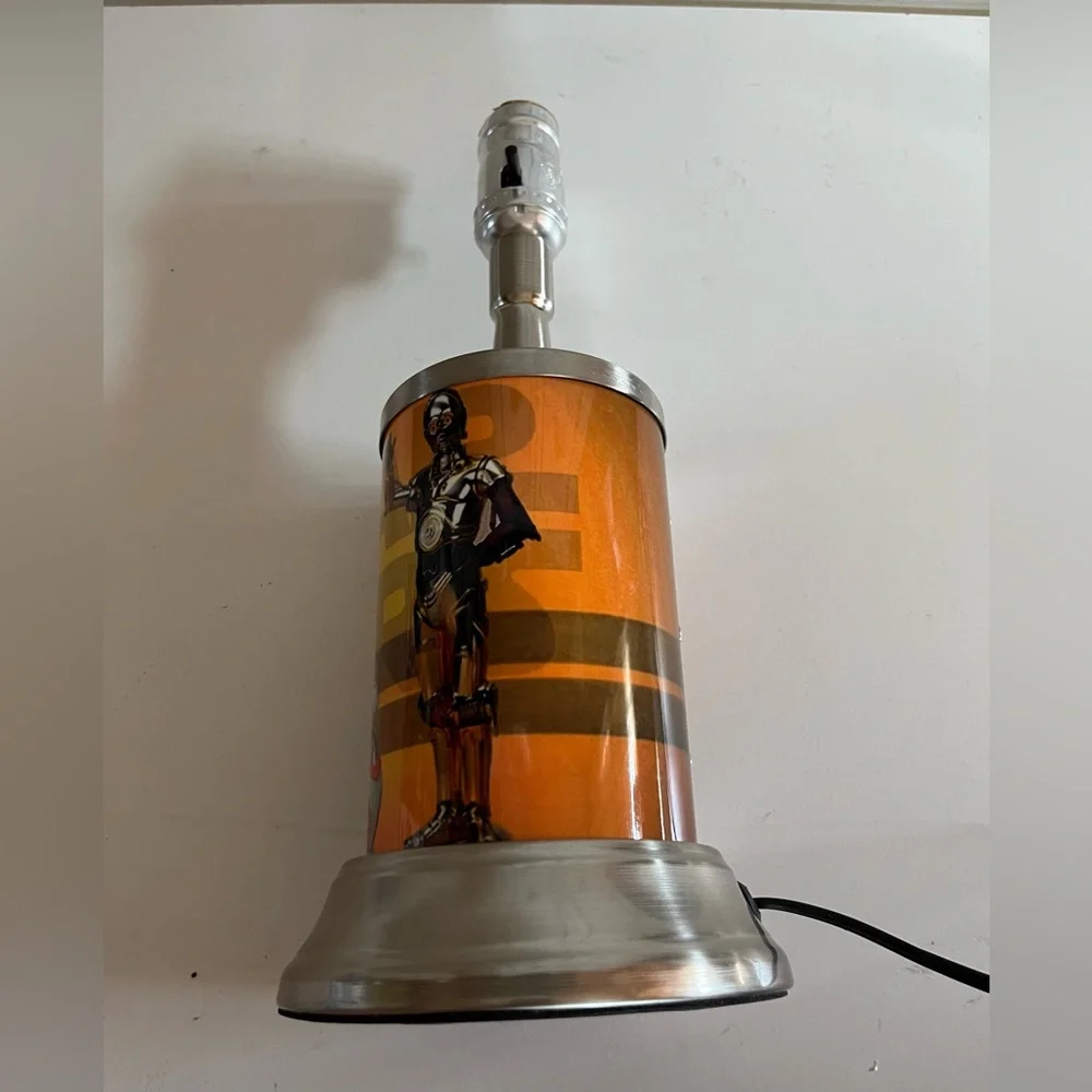 Star Wars table lamp with rolled metal plate of R2D2, C-3PO, BB8 & logo rare